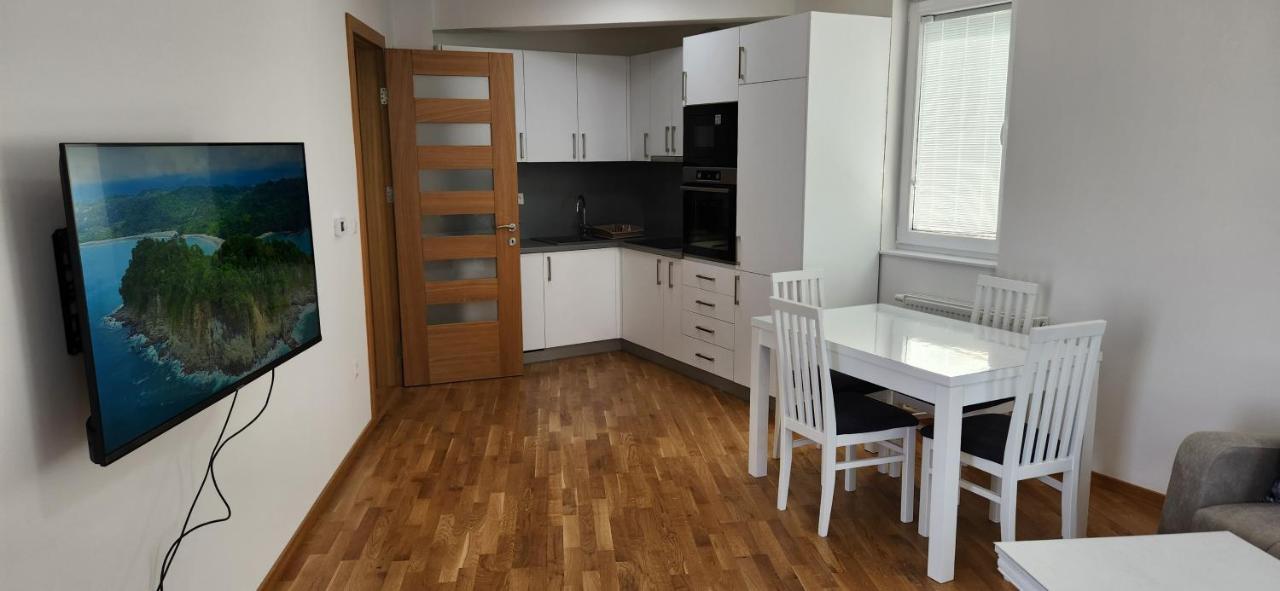 Brand New Two Bedroom And One Living Room Apartment In A Great Location! Sarajevo Exterior photo